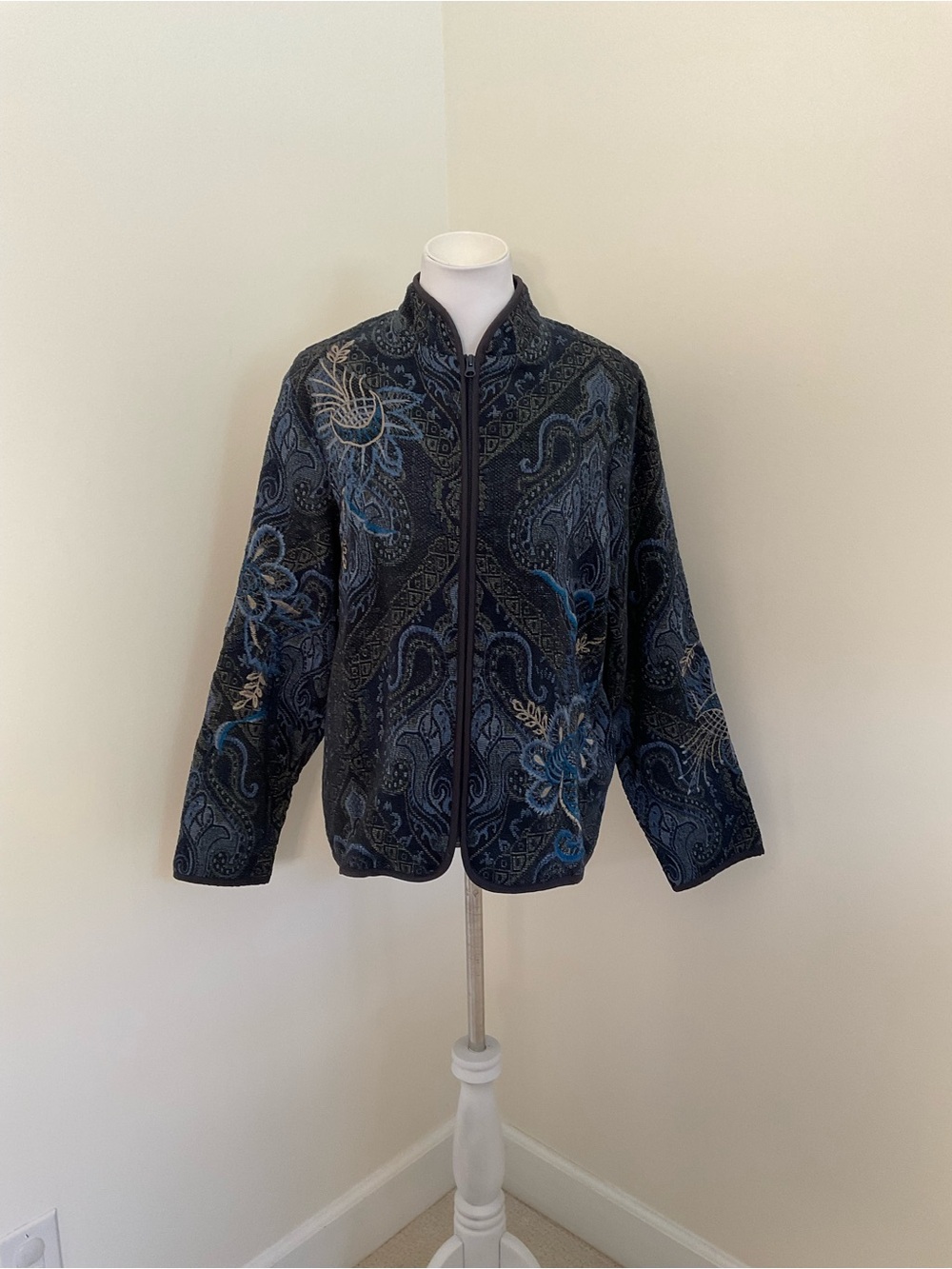 Coldwater Creek Navy and Blue Textured Paisley Embroidered Brocade Jacket